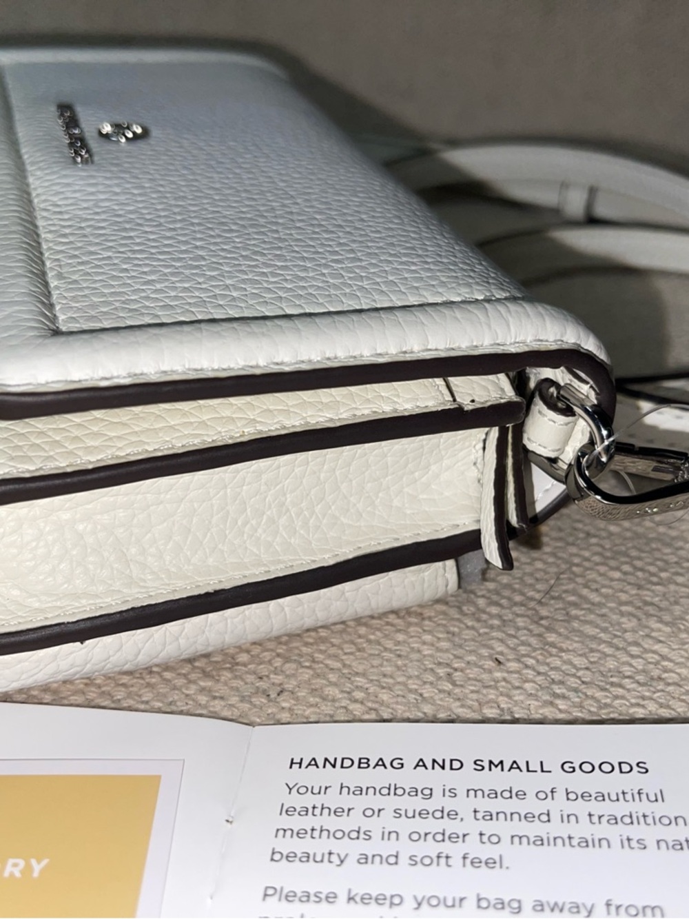 Michael Kors Jet Set Optic White Leather Tech crossbody - new - Picture 4 of 8